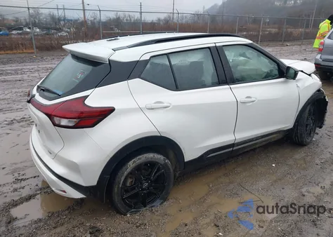 2022 Nissan Kicks Sr Xtronic Cvt z USA, uszkodzony, nr VIN 3N1CP5DV5NL532241